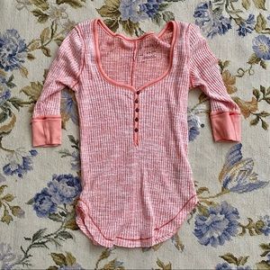 NWOT 2000s Free People We the Free wide ribbed Henley top XS